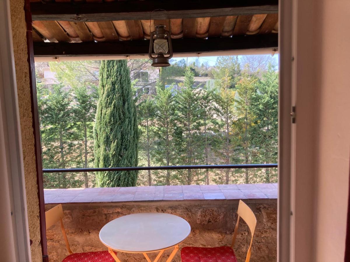 La bastide de Mauragne - Gîte les Iris Apt Extérieur photo